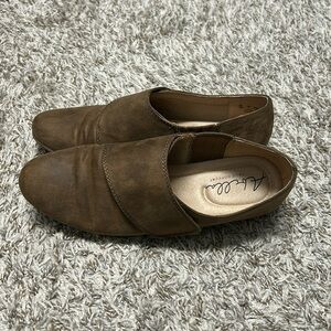 Abella Mollie Loafers - Brown